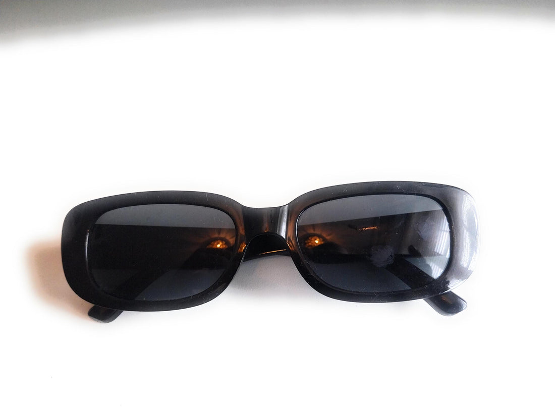 Vintage Style Sunglasses - Retro Chic, Unique Shades