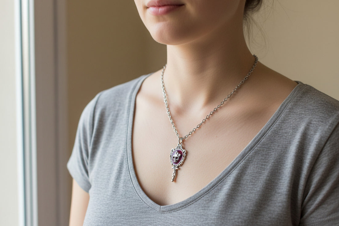 Gothic Vampire Skull with Red Mirror Pendant Necklace