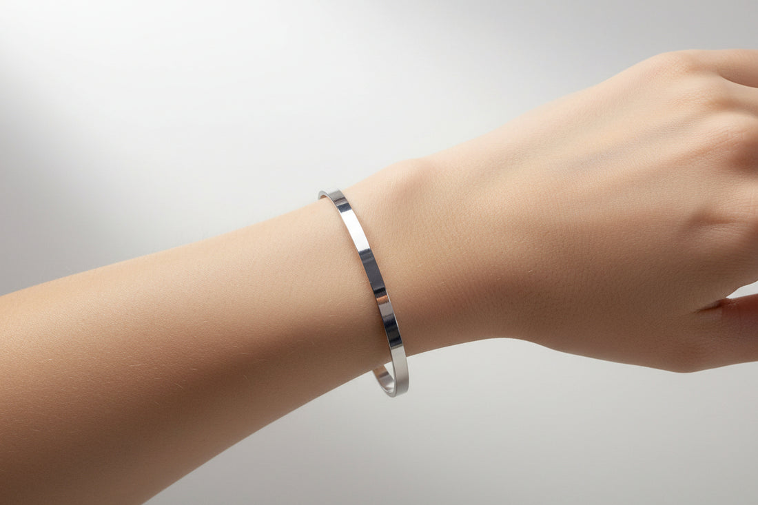 Handmade Silver Daisy Pattern Bangle: Stackable Boho Bracelet