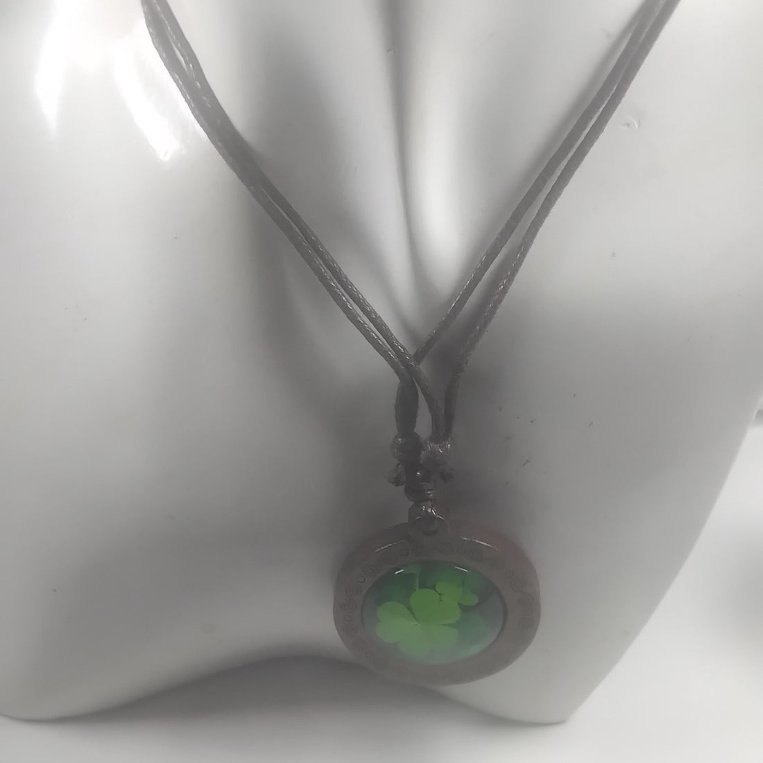 Lucky Loop Wooden Clover Pendant Necklace for Good Fortune