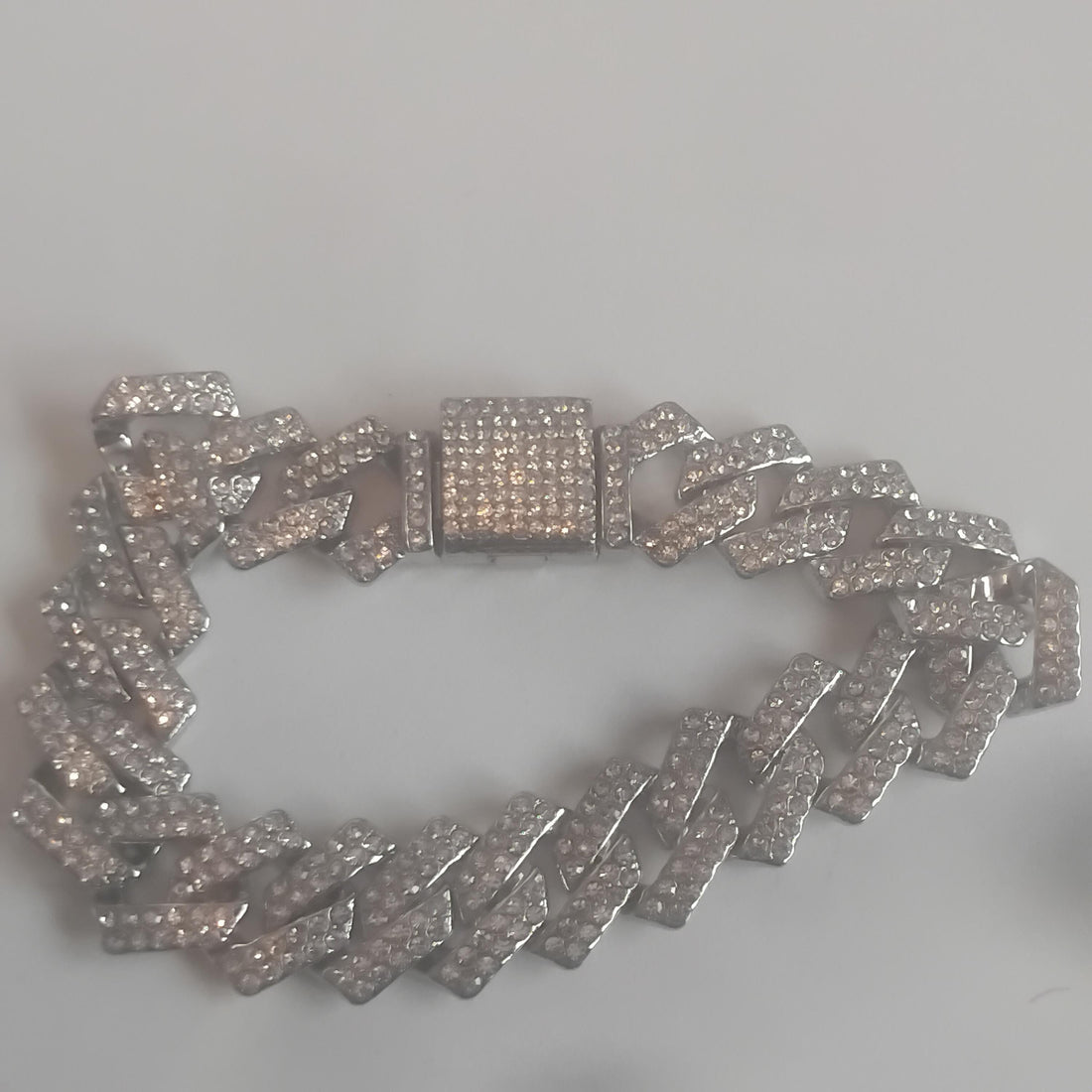 Stylish Iced Out Cuban Link Chain Bracelet - Bling Jewelry Gift