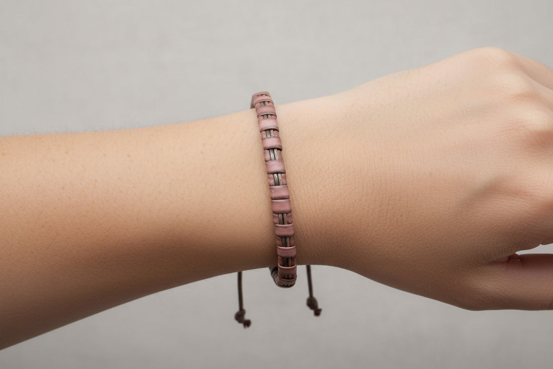 Masculine Leather Band with Adjustable Fit