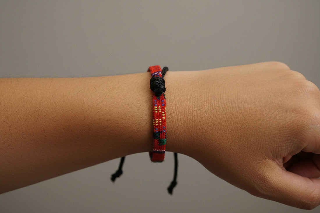 Artisan Rope Bracelet: Handmade Boho Chic