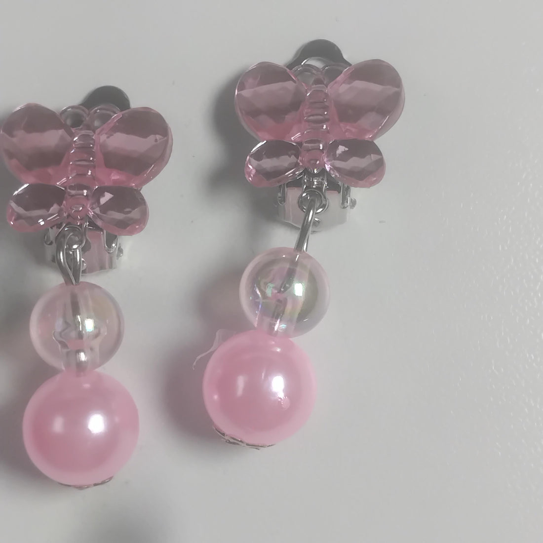 Unique Clip-On Earrings | Fashion-Forward Designs for Non-Pierced Ears