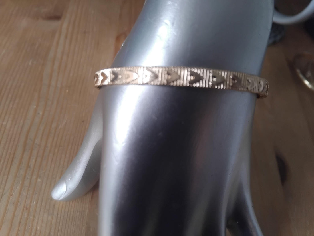 Gold-Plated  Design Broad Bangle, Fashion Jewellery