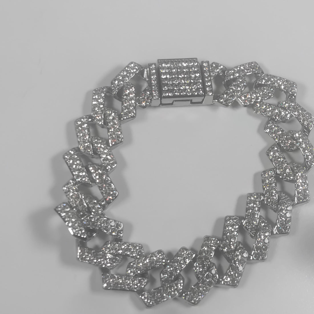 Stainless Steel Cuban Link Bracelet - Sleek Silver Tone Style for Men & Women