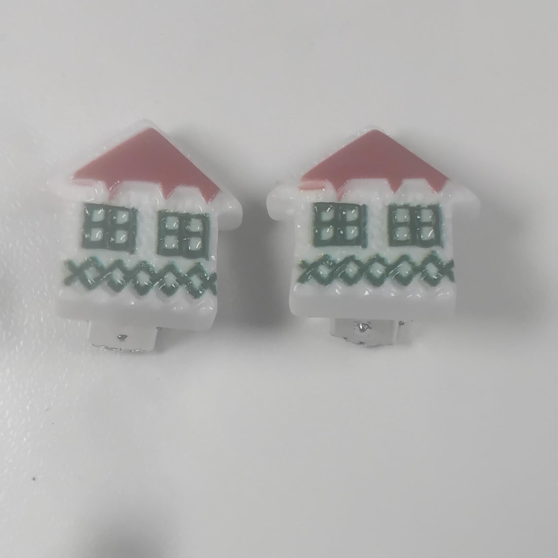 Festive Christmas House Clip-On Earrings – Holiday Jewelry Gift