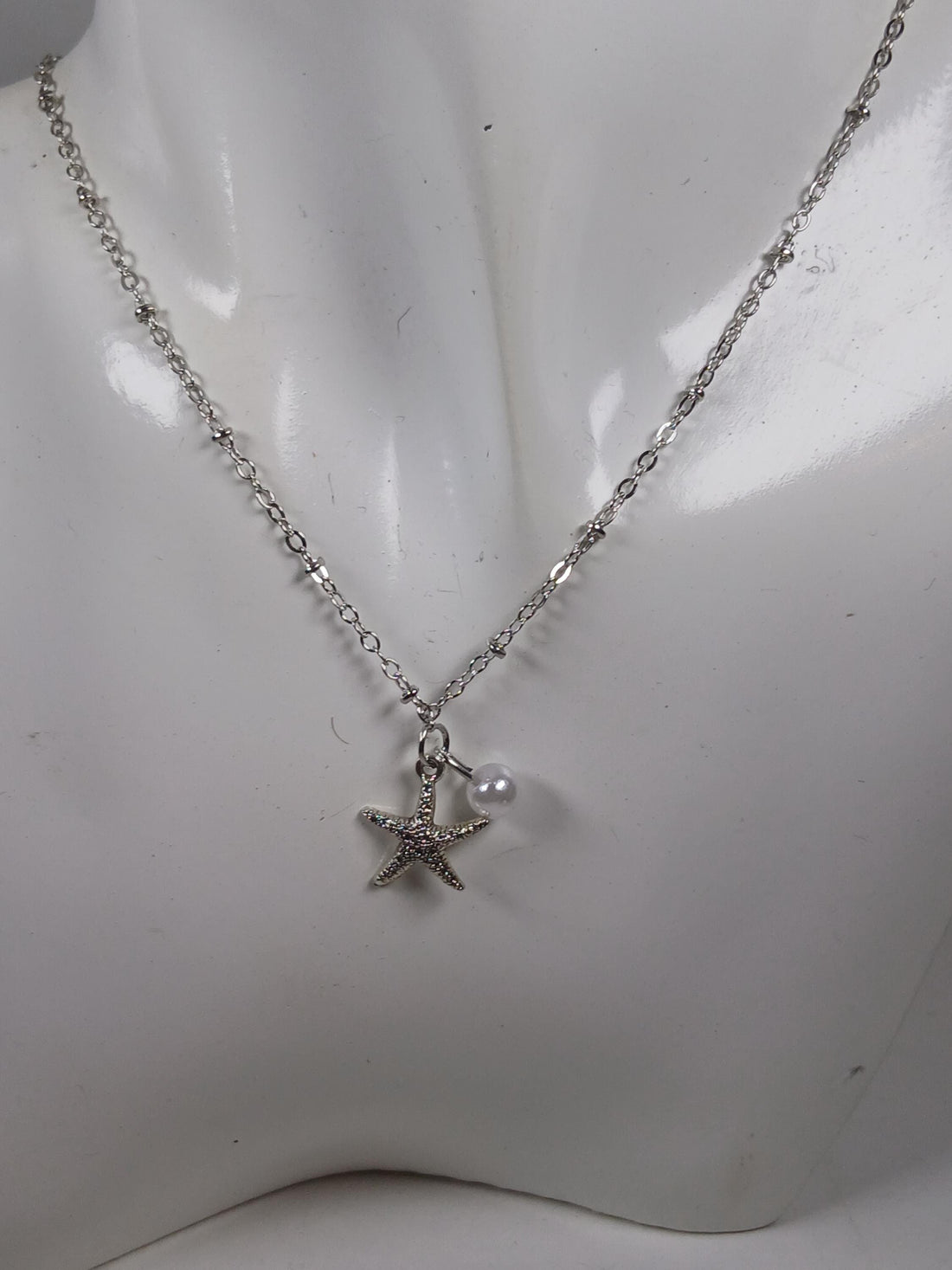 Silver Pearl Starfish Necklace – Ocean-Inspired Jewelry Gift for Her