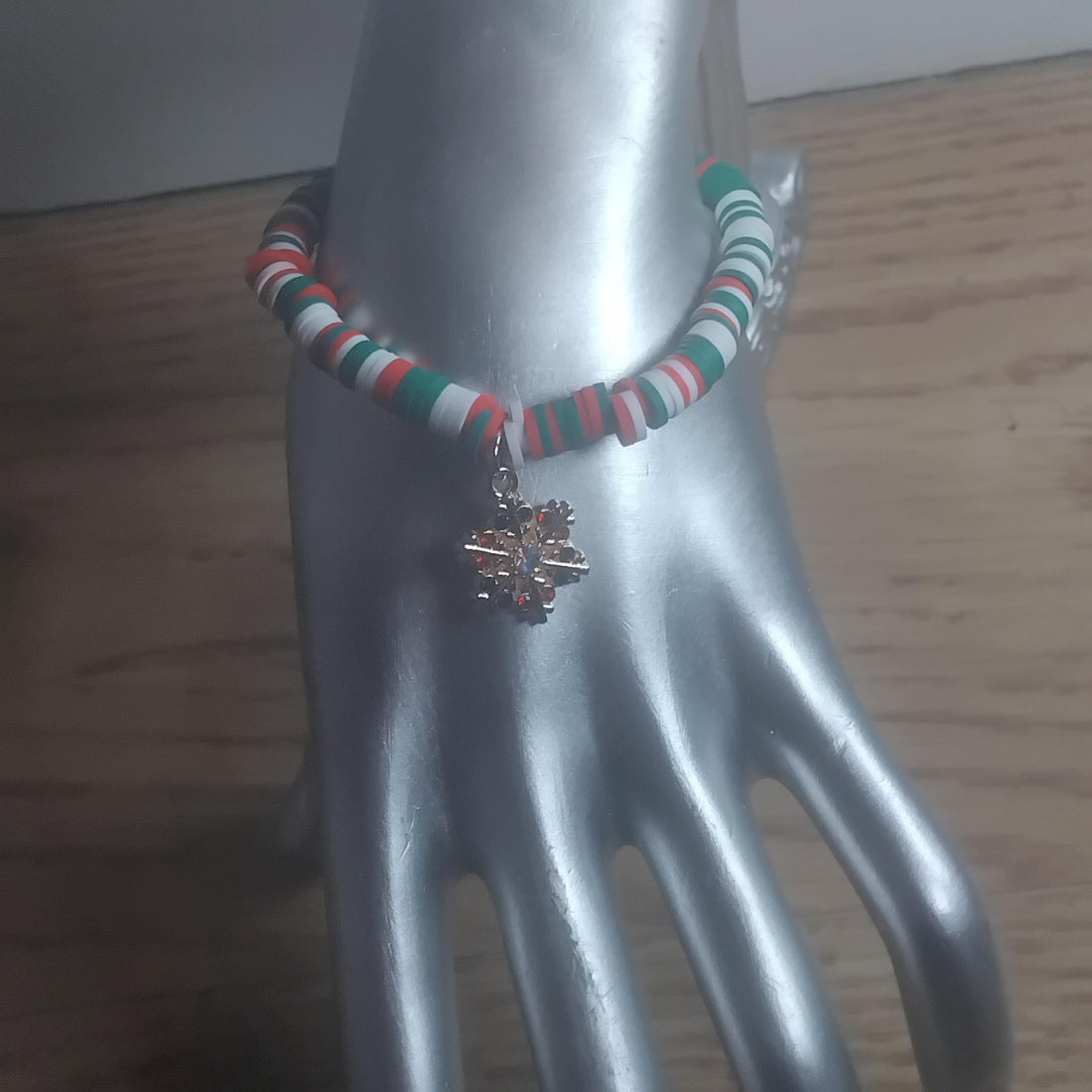 Christmas Clay Bead Bracelet – Red, Green & White Holiday Jewelry