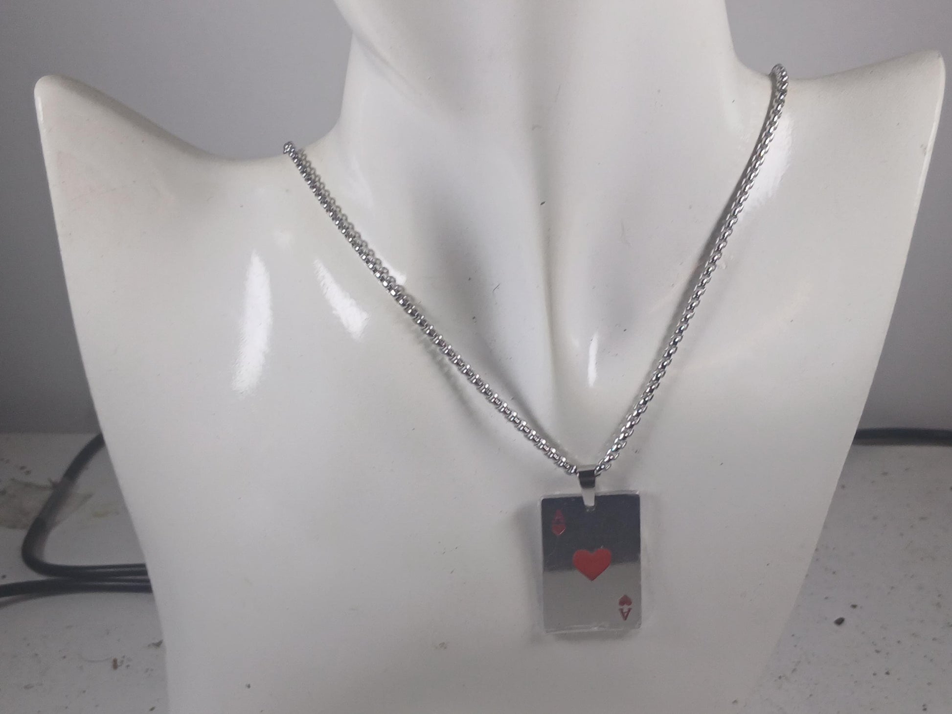 Ace of Hearts Pendant Necklace – Unisex Poker Card Jewelry